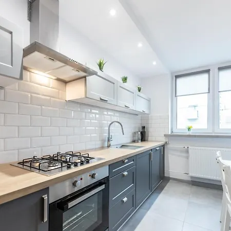 Na Szewskiej Przy Rynku I Jarmarku Bozonarodzeniowym *